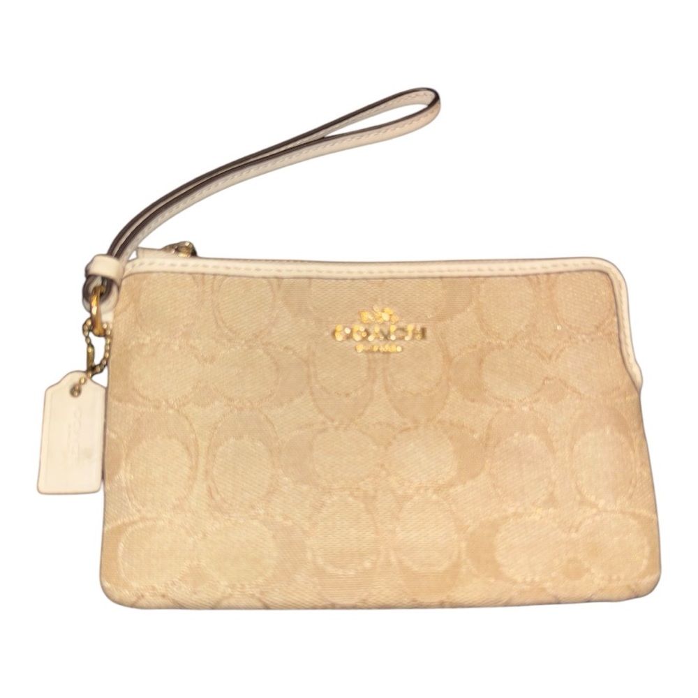 Coach Wallet/Wristlet light tan, bone & gold with white hang tag. AR 9